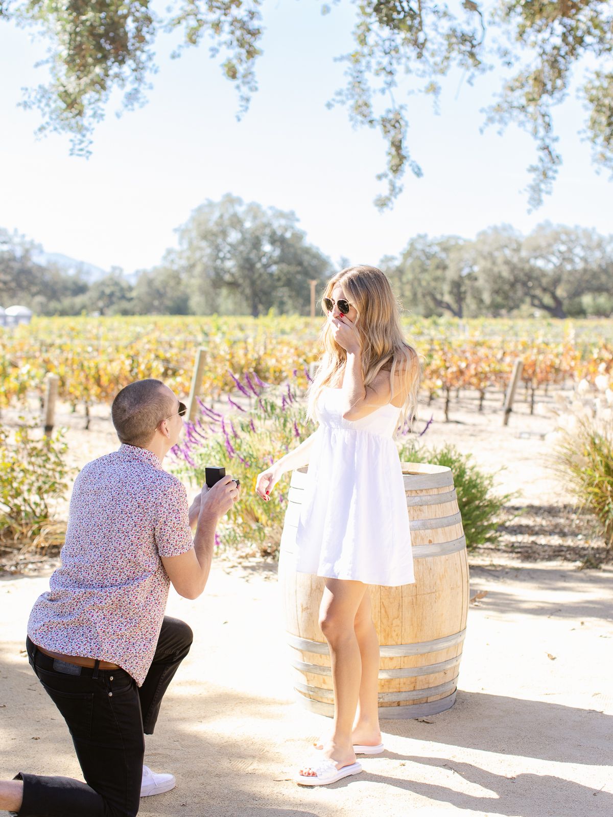 Groom proposing to girlfriend